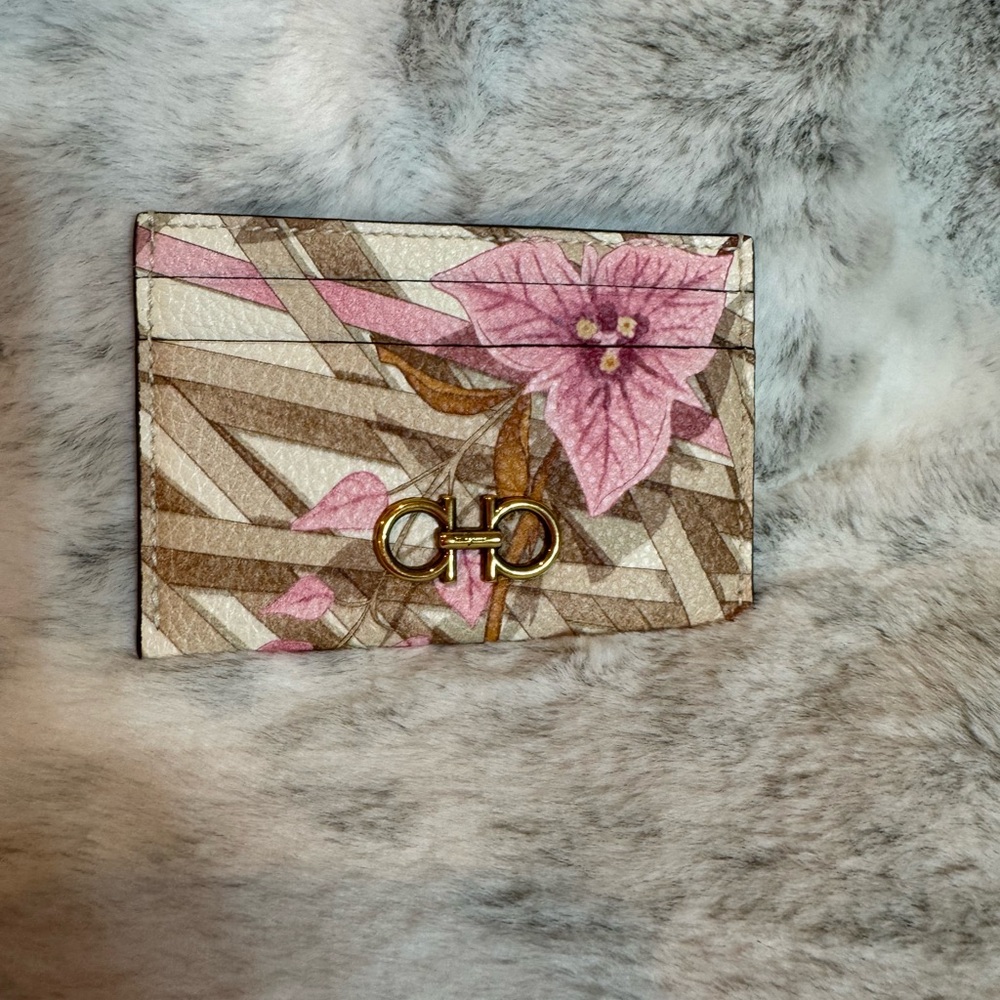Salvatore Ferragamo Vimini Print Card Holder -
Never Used P0302